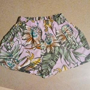 Crewcuts, girls, floral printed shorts. Size 3.